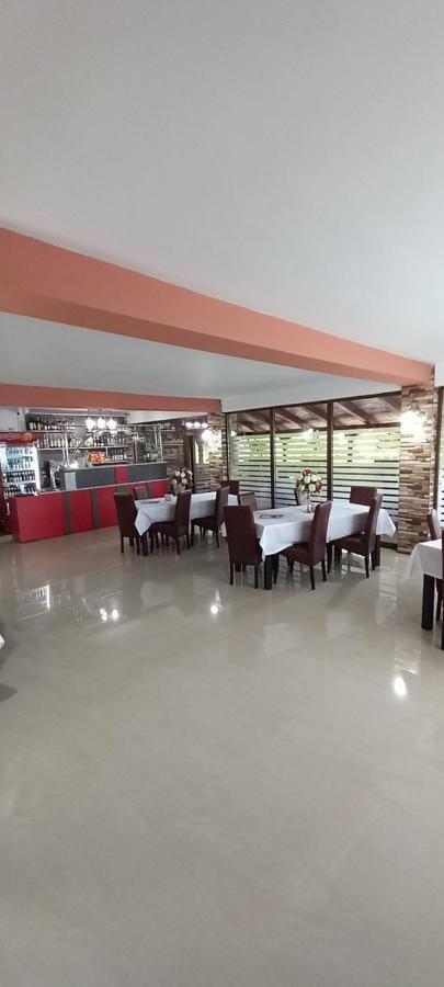 Pensiune Restaurant Alex Copalnic-Manastur Extérieur photo